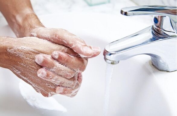 You should wash your hands before preparing gluten-free food for your child. 