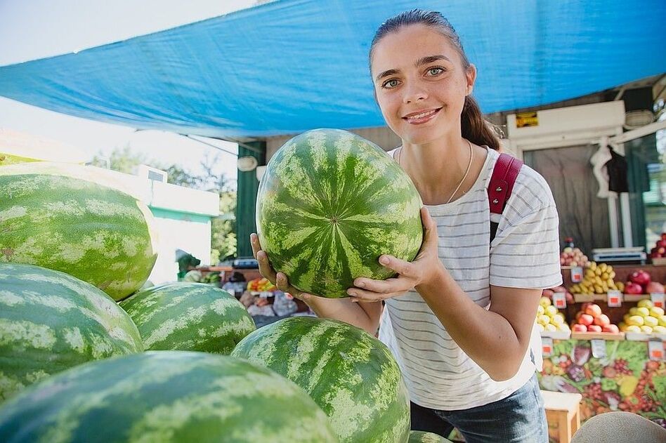how to choose the right watermelon