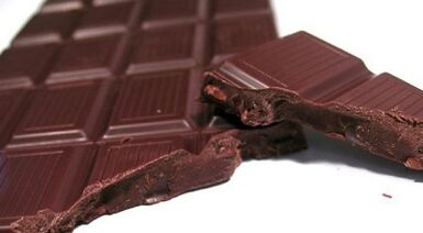 chocolate mono-diet to lose 7 kg in one week